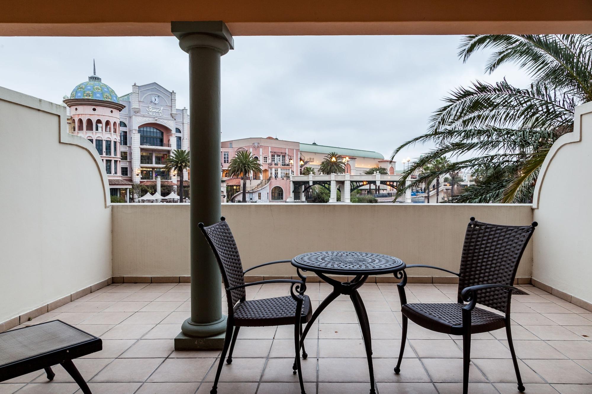 Island Club Hotel & Apartments Cape Town Exterior photo