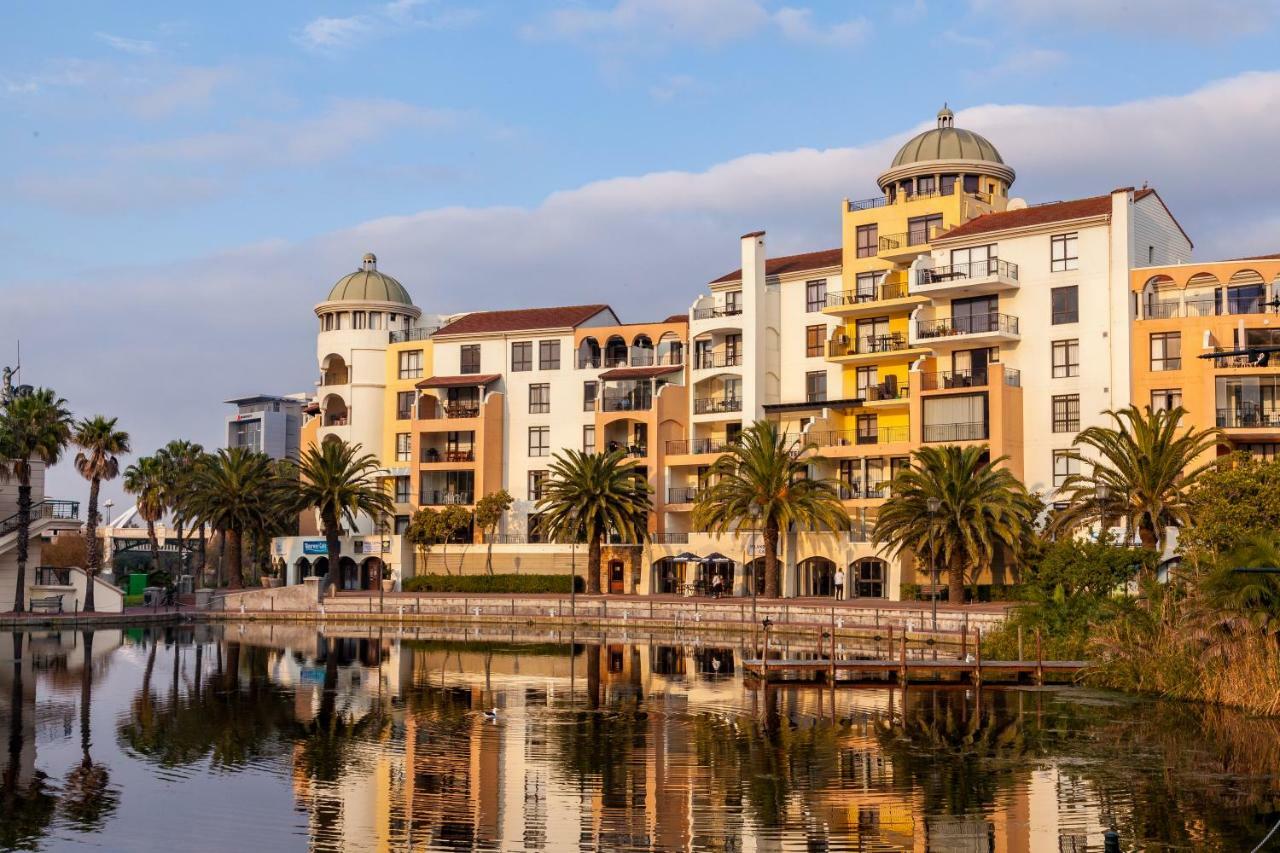 Island Club Hotel & Apartments Cape Town Exterior photo